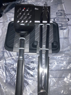 OXO Good Grips 3-Piece Grilling Set (Turner Tongs & Tool Rest) BBQ New