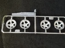 69 Dodge Charger TORQUE THRUST MAG WHEELS from MPC Snap 1:25 Model Kit 1969