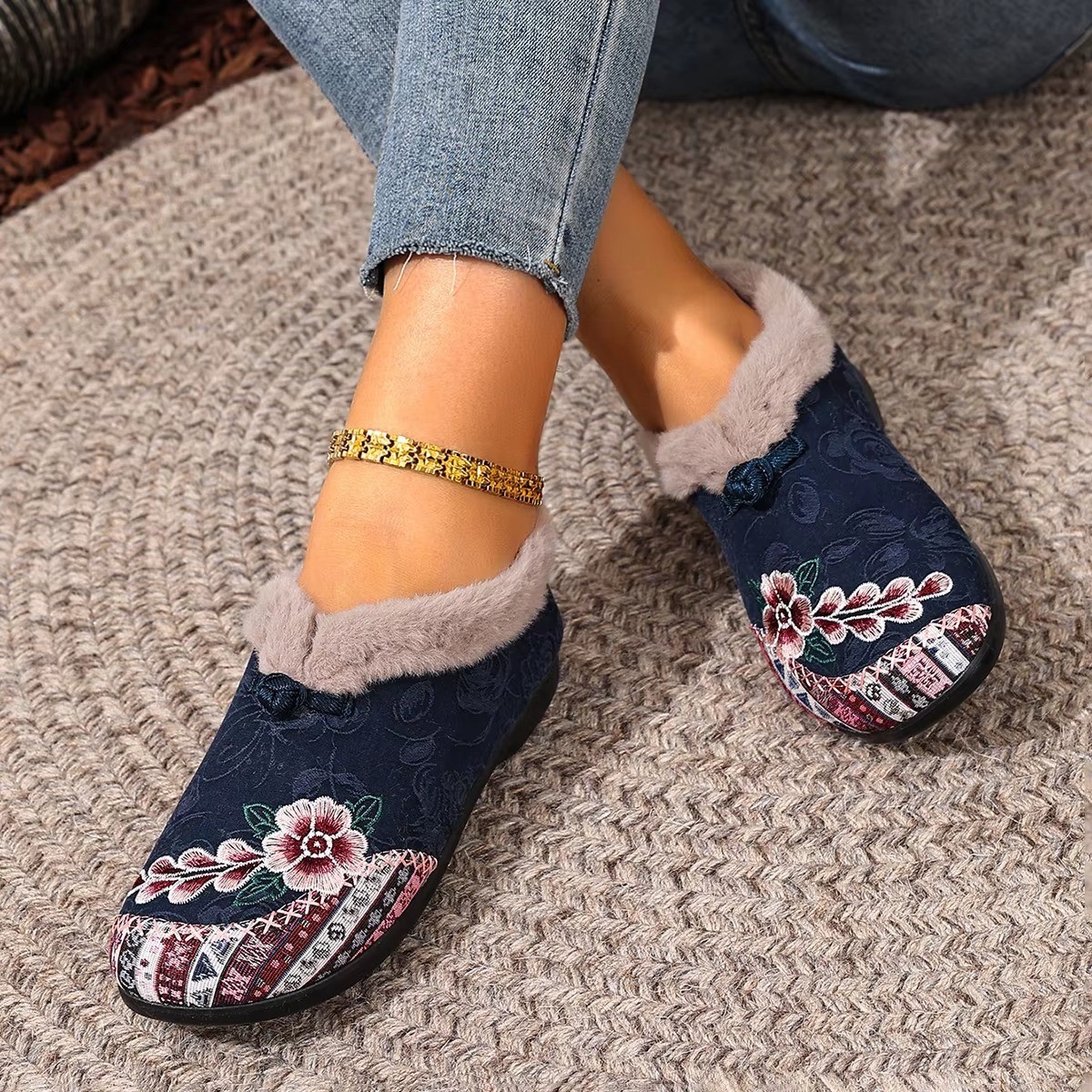 Women's Embroidered Snow Boots Winter Warm Fleece Lined Short Boots Blue Booties