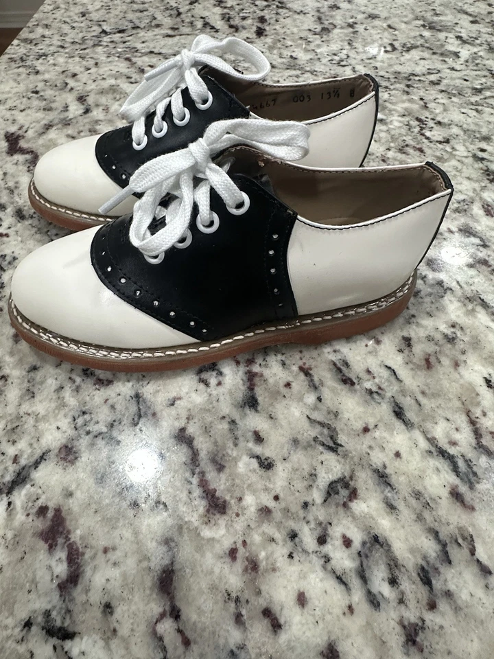 Kesco Kids Saddle Shoes Black And White Size 13.5 - Image 3 of 4