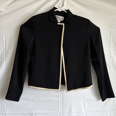 Worth Black Cream Trim Blazer Size  2 Vintage Minimalist Cropped Quiet Luxury