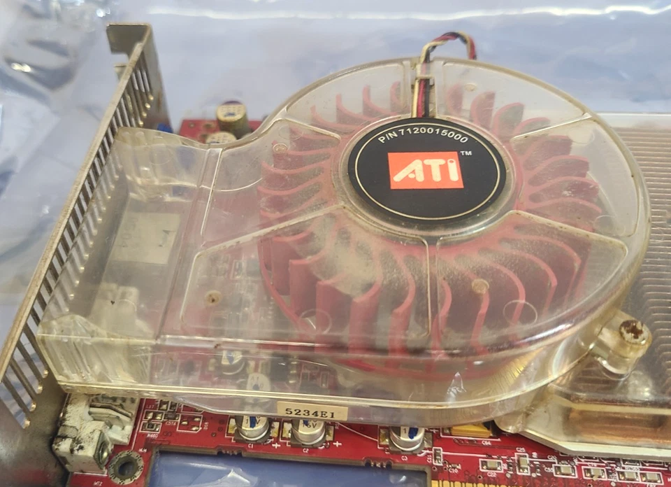 ATI Radeon X850 XT 256MB 102A4750400 PCI Express Graphics Video Card - Image 2 of 4