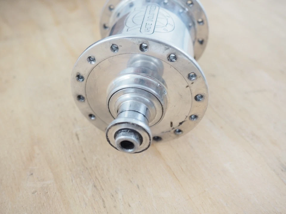 Cassette HUB 8 velocidades 28h 130 mm vintage White Industries TI freno de llanta plateado  Foto 4 de 4