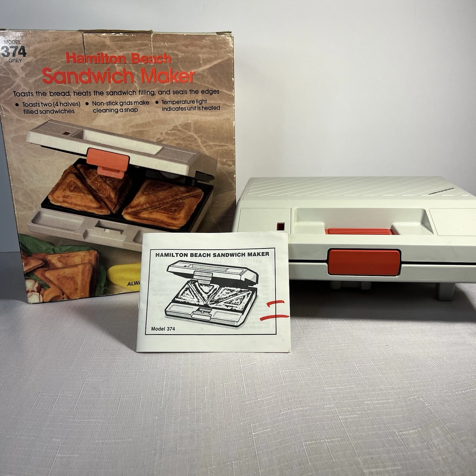 Vintage Hamilton Beach Electric Sandwich Toaster Maker Press Model 374 Works A3
Opens in a new windo
