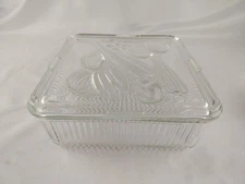 Vintage Federal Ribbed 8.5x8.5 Clear Glass Square Refrigerator Dish w/Veggie Lid