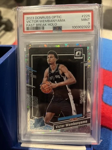 Victor Wembanyama 2023 Panini Prizm Victor Wembanyama Holo