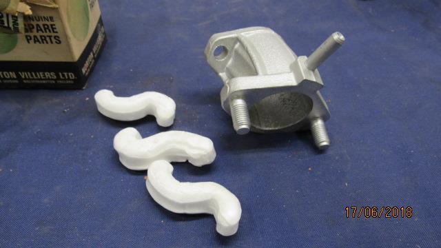 はこ NOS Norton Commando 30mm Carb Spacer In Factory Box # 06-5196 N258