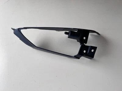 CARENAGE CACHE CLIGNOTANT ARRIERE DROIT GSXR 1000 2009 A 2016 SUZUKI COWLING - Photo 1/4