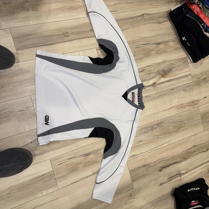 GW Game Wear L/XL Youth Hockey Jersey White Black Grey