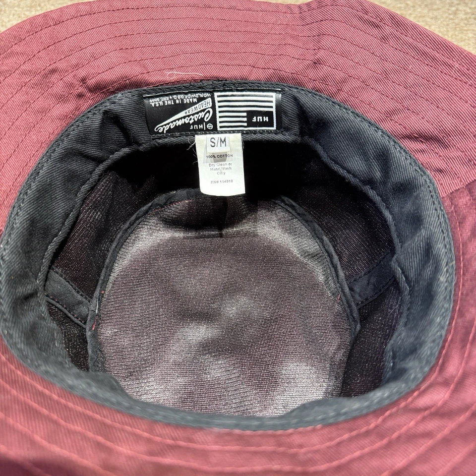 Sombrero cubo de algodón granate Huf hecho en EE. UU.  Foto 3 de 4