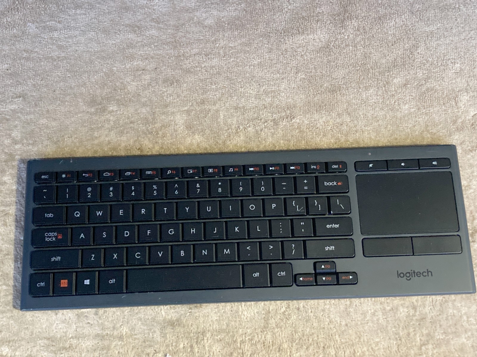 Logitech K830 Illuminated Keyboard w/ Touchpad + Unifying Re