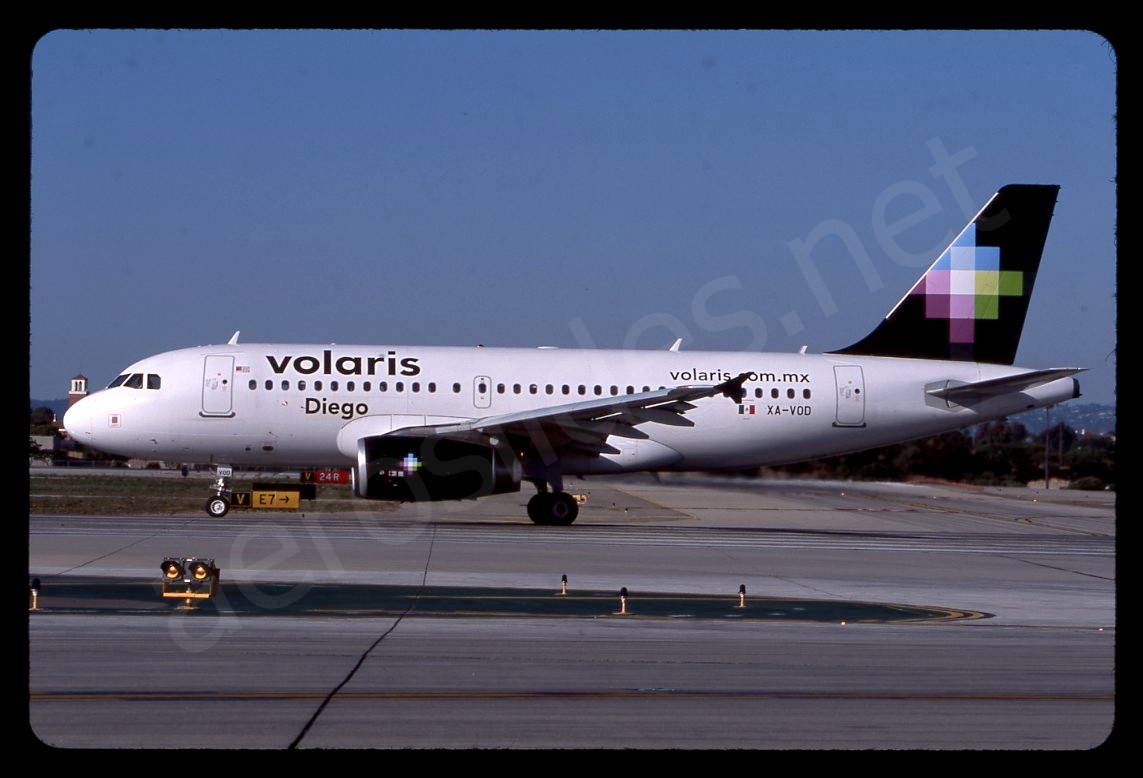 Volaris Airbus A319-100 XA-VOD Nov 09 Fujichrome Slide/Dia B20
