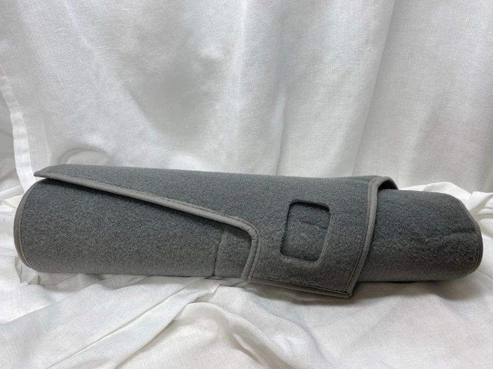 DASHMAT Gray Carpet 07-13 Chevy Avalance Tahoe Silverado 1500 2500 1718-00-47 - Image 2 of 4