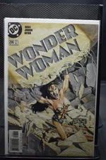 Wonder Woman #206 DC 2004 Greg Rucka Amazons Troia Hippolyta Princess Diana 9.4