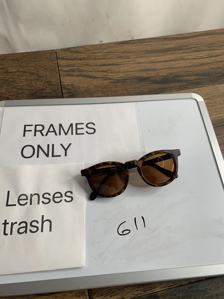 Vintage LEVI'S W1112 Bausch & Lomb Black Tortoise Rare Frames Only G11 - Image 2 of 4
