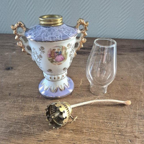 Vintage. Lampe à pétrole scène Limoges lampe à pétrole brûleur à paraffine la... - Afbeelding 6 van 8