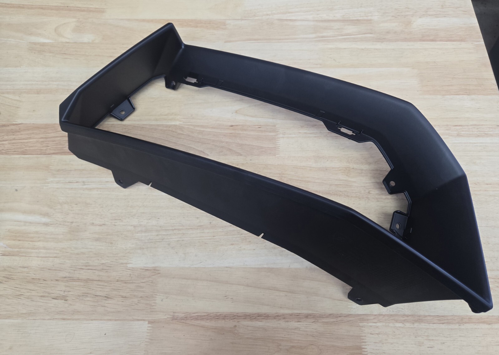  470807833 Brand New LAMBORGHINI AVENTADOR LP700-4 TRIM FOR BUMER REAR LH, STD