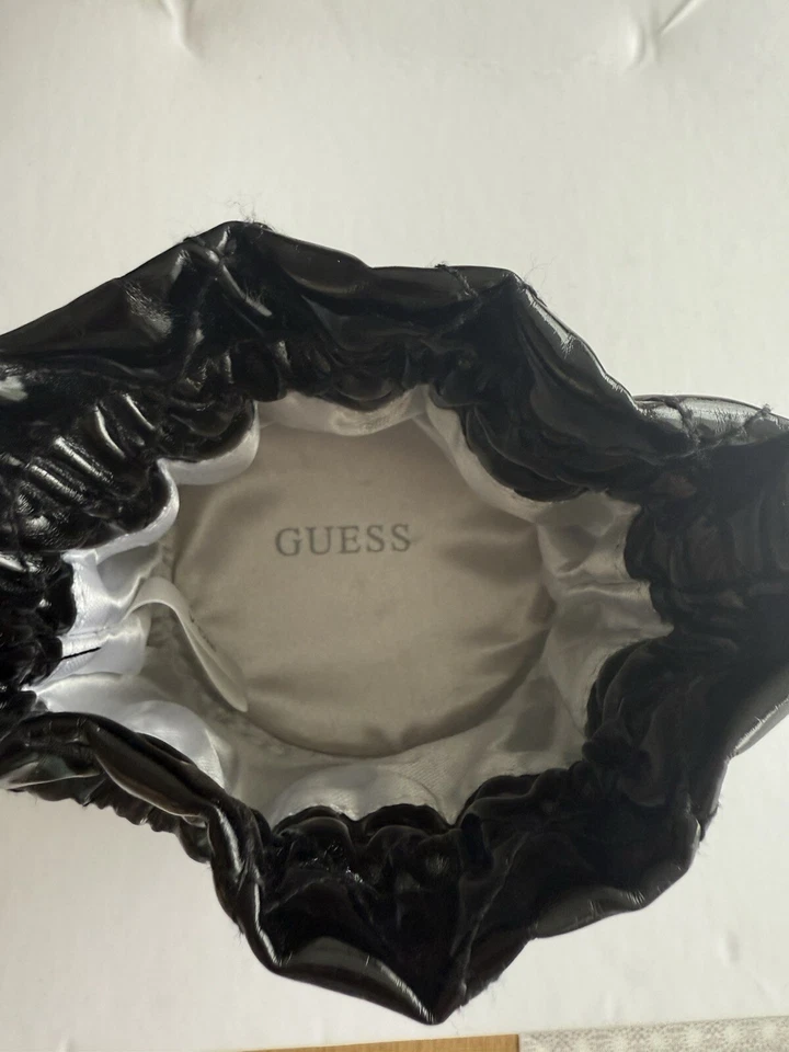 GUESS Pouch / PURSE BAG , Watch or Jewellery Genuine Bag - Image 4 of 4