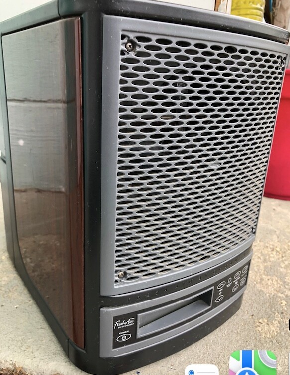 EcoQuest Fresh Air 2.1 Ionizer Purifier READ , For Parts Don’t Fret