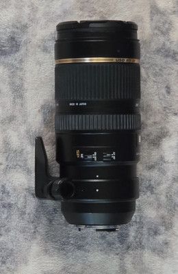 Tamron SP AF 70-200mm F/2.8 Di LD IF Macro Lens for Nikon F + Hood + Tripod Coll