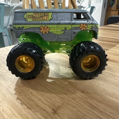 Monster Jam 2020 Color Changing Mystery Machine 1:64 Scale | Loose
