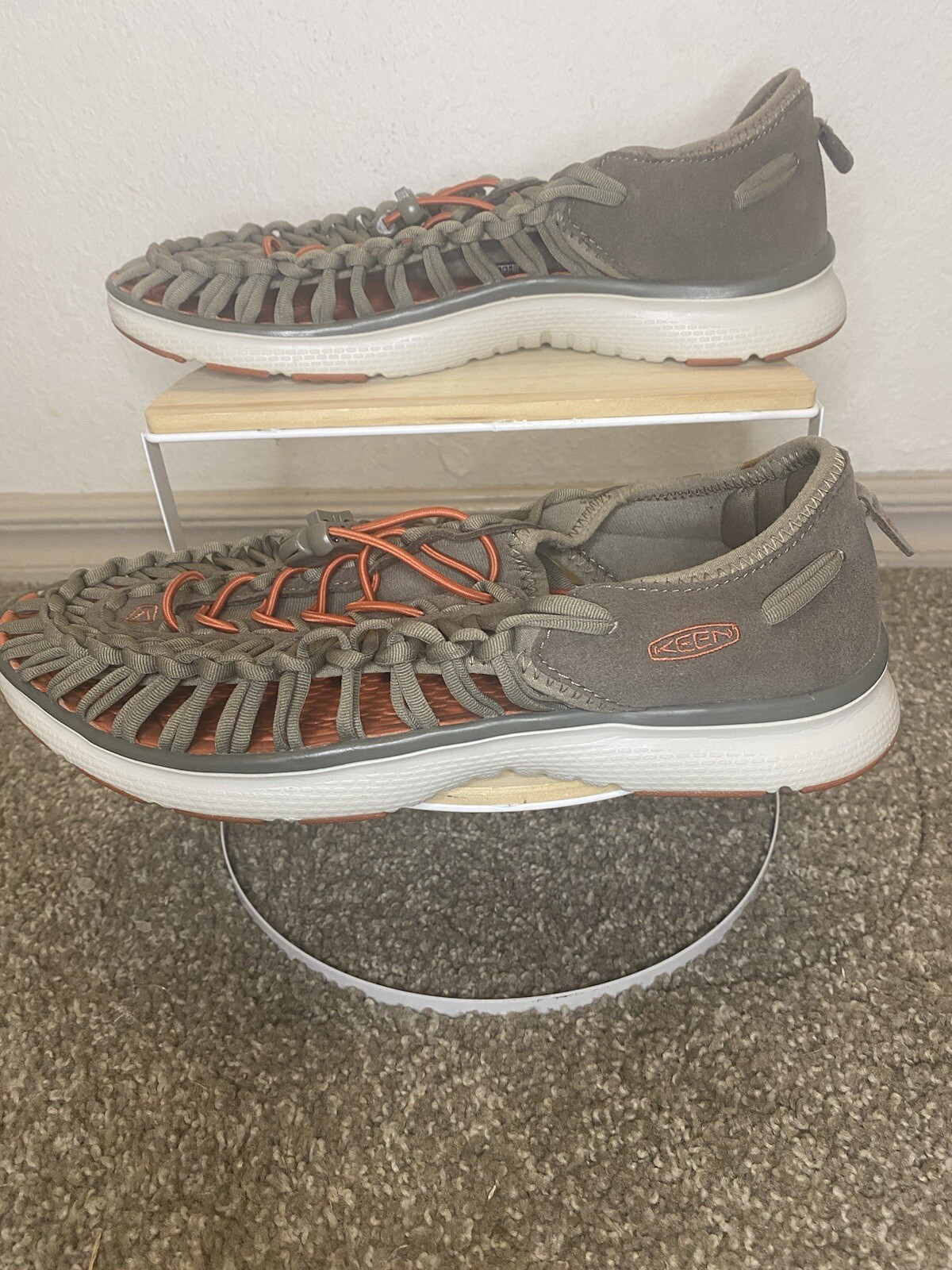 Scarpe da uomo Keen Uneek taglia 8 outdoor grigio corallo trail sport escursionismo