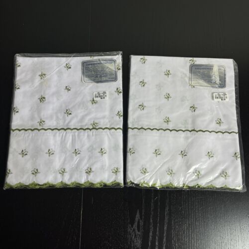 Vintage White/Green Embroidered Butterfly Curtain Panels 60x24, Set of 2 Unused - Afbeelding 1 van 5