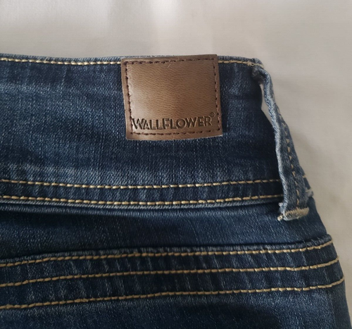 Wallflower Juniors üppige kurvige Bootcut mittlere Insta Stretchjeans Größe 9 - Bild 6 von 8
