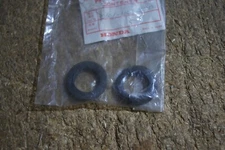 HONDA GENUINE CB450SC REAR INDICATOR STEM ARM MOUNTING RUBBERS 33601-MC9-670