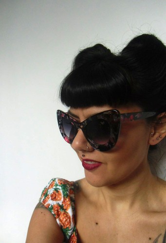 Occhiali da Sole Farfalla Oversize Grossa Montatura Grande Fiori Retrò  Pinup | eBay