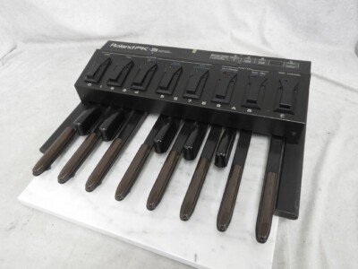 鍵盤楽器 ROLAND PK-5 Dynamic MIDI Pedal Roland PK-5 Dynamic MIDI Pedal Controller | Reverb