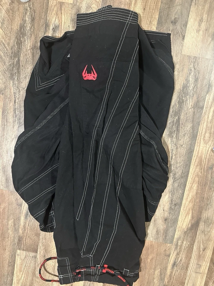 Venum Power 2.0 BJJ Gi negro y rojo A3.5 aprobado por IBJJF Foto 3 de 4