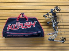 Item 3790 - Hoyt KLASH Compound Bow - RH - 40-50# - 18-29”