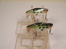 2 Vintage Mister Twister Cricket Grasshopper Green White rattle crankbait lure