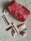 Ulta Beauty GWP Coral Flowers Makeup Bag With 8 Pieces & Buttercream Eyeshadow — photo 1