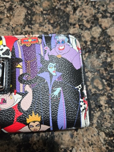 Disney Loungefly Cartera Villanos NUEVA con etiqueta - Imagen 4 de 14