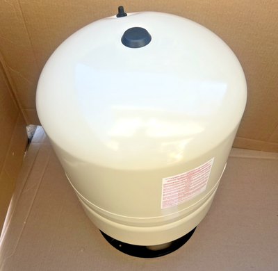 #ad RL20A PRE CHARGED 20 GALLON PRESSURE TANK WITH THERMOPLASTIC BASE $352.40