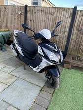 SINNIS Shuttle 125cc scooter moped (black and White) 2022