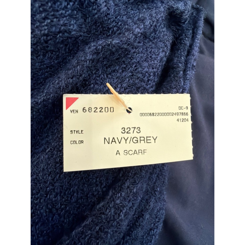 NWT ALTARE Navy Grey Infinity Scarf Lightweight Acrylic Textured Loop ...