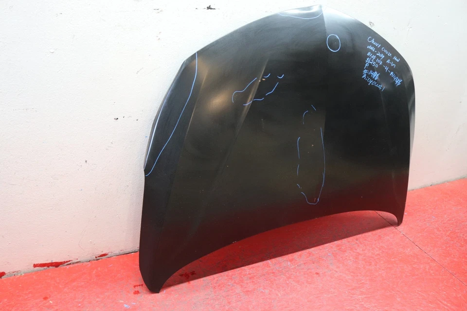 2016 2017 2018 2019 CHEVROLET CRUZE FRONT HOOD Foto 2 de 4