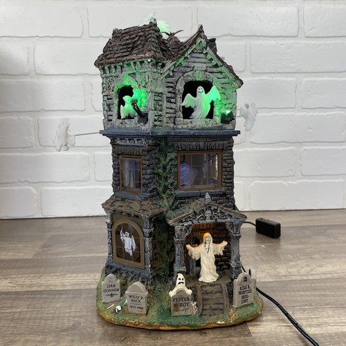 Lemax Spooky Town GHOSTLY MANOR 2016 Signature Halloween 65112 With Box - Picture 6 of 14