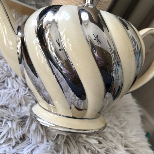 Vintage Sadler England DECO MCM TEAPOT Cream w/ Silver Swirls # & Initial 1950’s - Picture 9 of 11