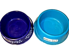 2 dog bowls 64oz