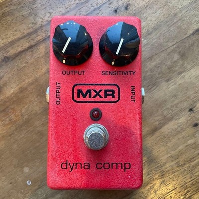MXR dyna comp guitar effector