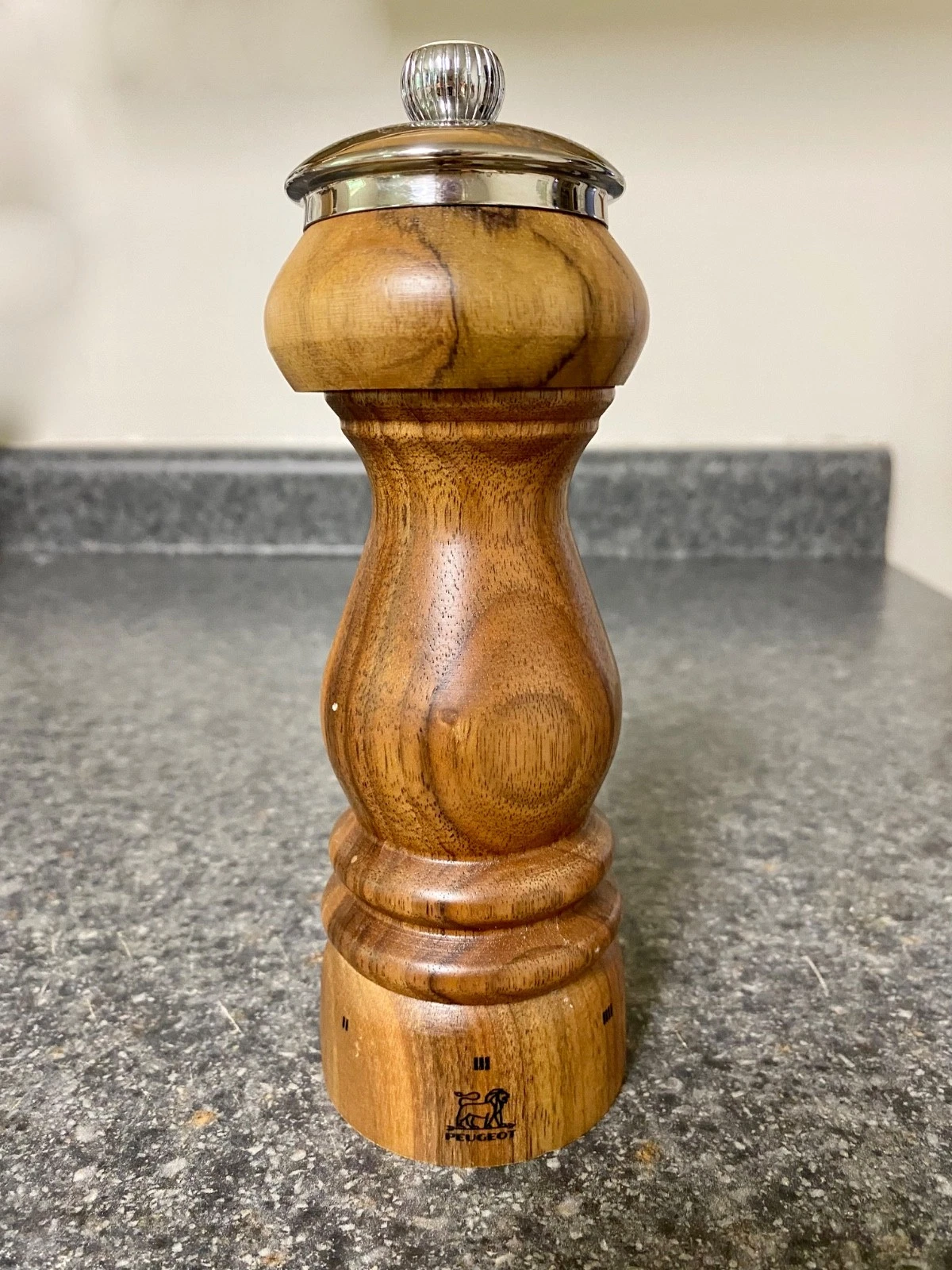 Peugeot Paris Manual 7" Pepper Mill Wood