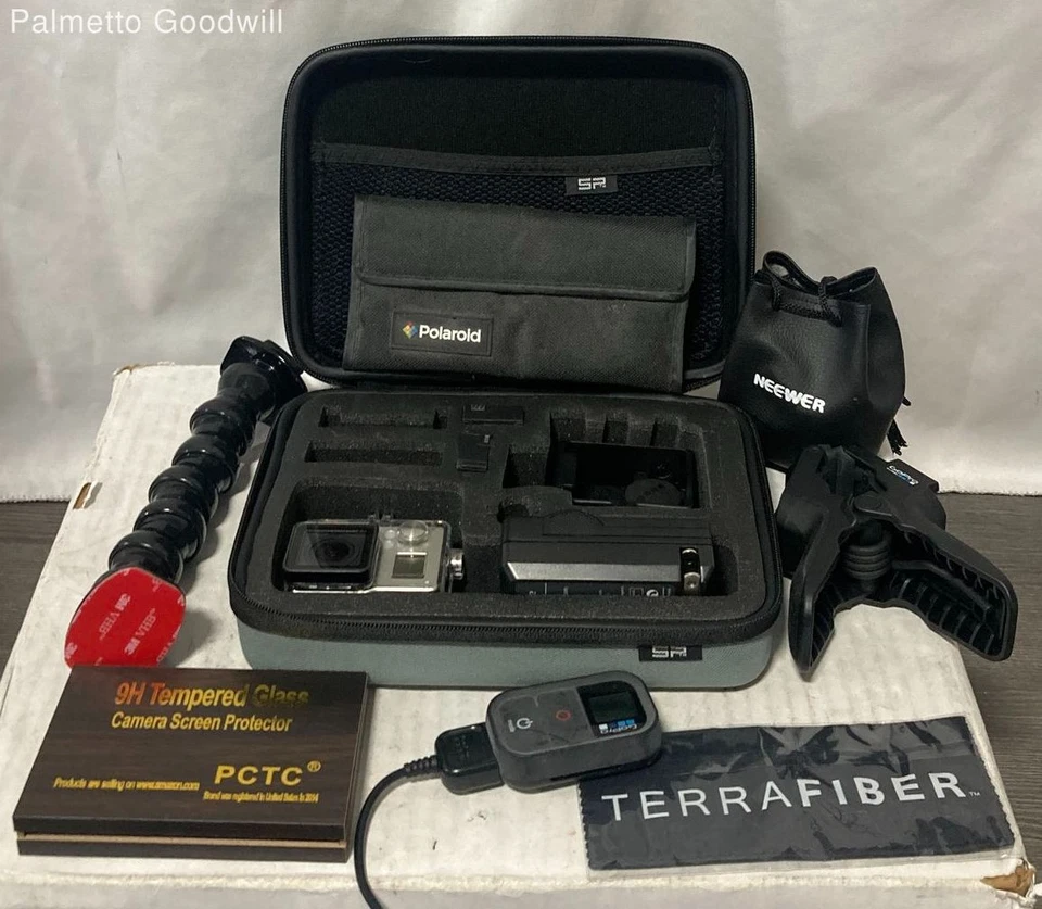 BACKPACK FULL OF CAMERA ACCESSORIES INCLUDING GOPRO HERO 3 + ***NOT TESTED*** - image 2 of 4