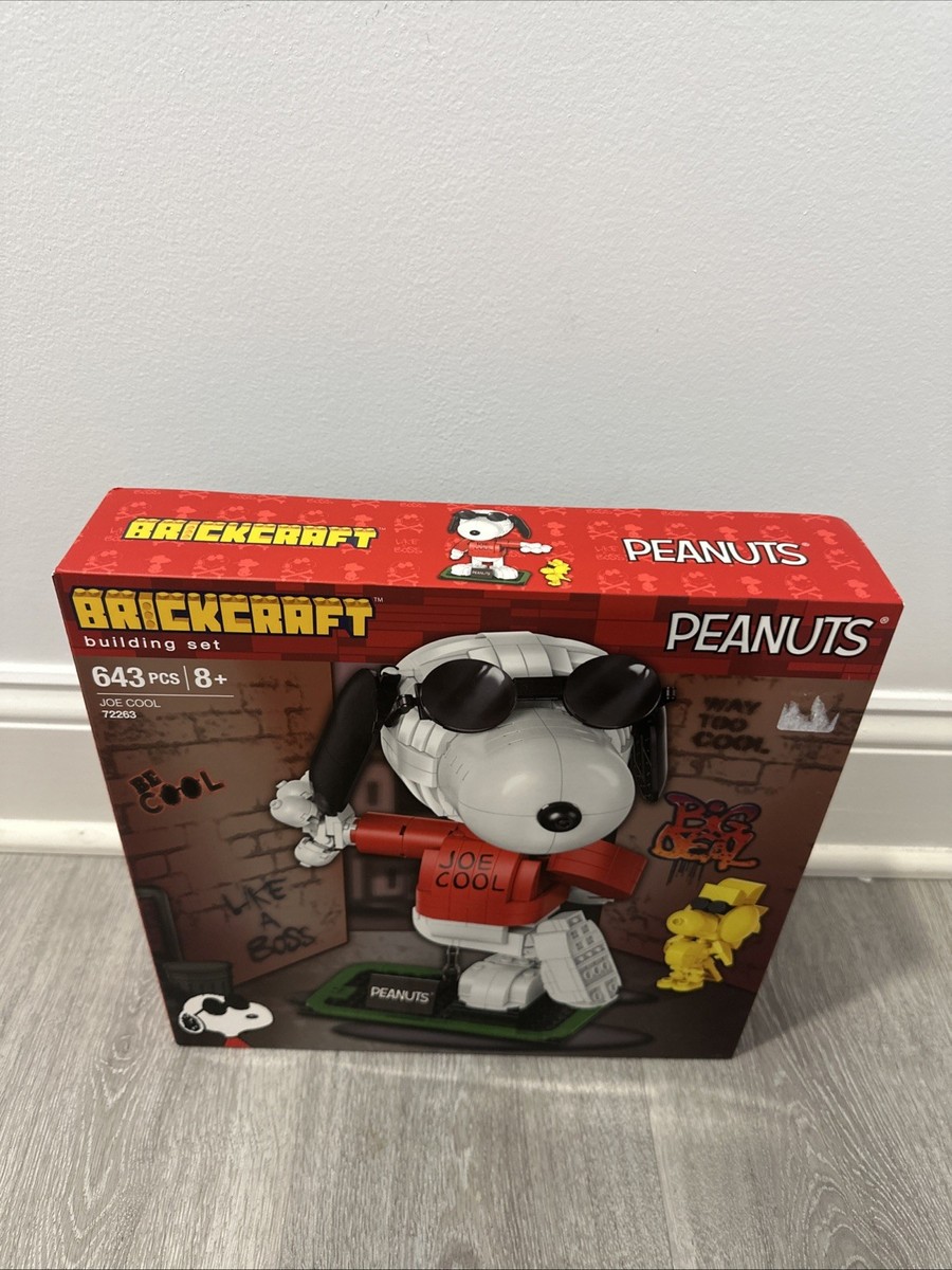 Brickcraft Peanuts Snoopy 'Joe Cool' Building Set Limited