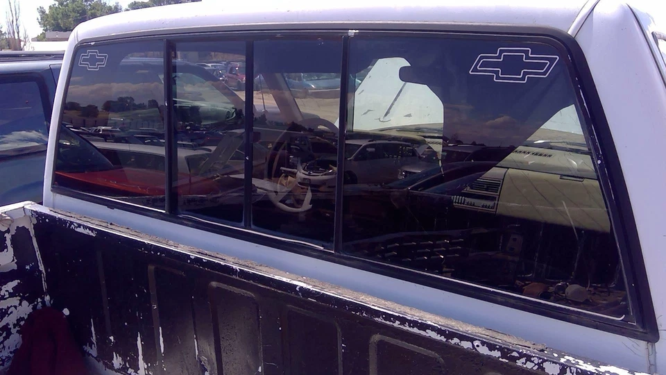 88-99 Silverado 1500 Vidrio Trasero Ventana Trasera Fabricante Original Deslizante Conjunto 12340485 Foto 2 de 4