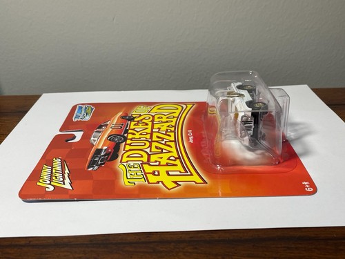 Johnny Lightning Hollywood on Wheels The Dukes Of Hazzard Daisy's Jeep CJ-5 - Picture 9 of 10