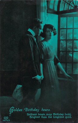 AK - EDWARDIANISCHES PAAR AM FENSTER - GEBURTSTAG - TÜRKIS GETÖNT - EAS - 1914
